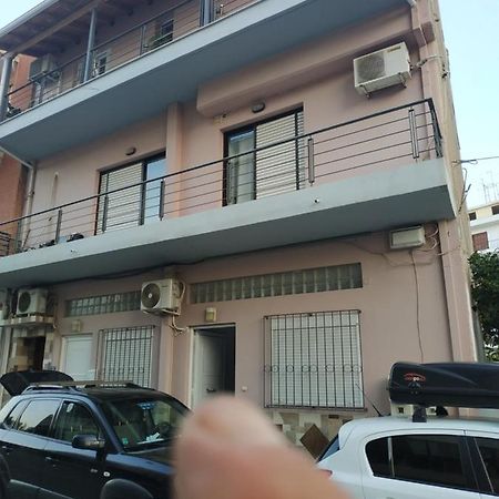 Urban Comfortable Apartment Argos Bagian luar foto